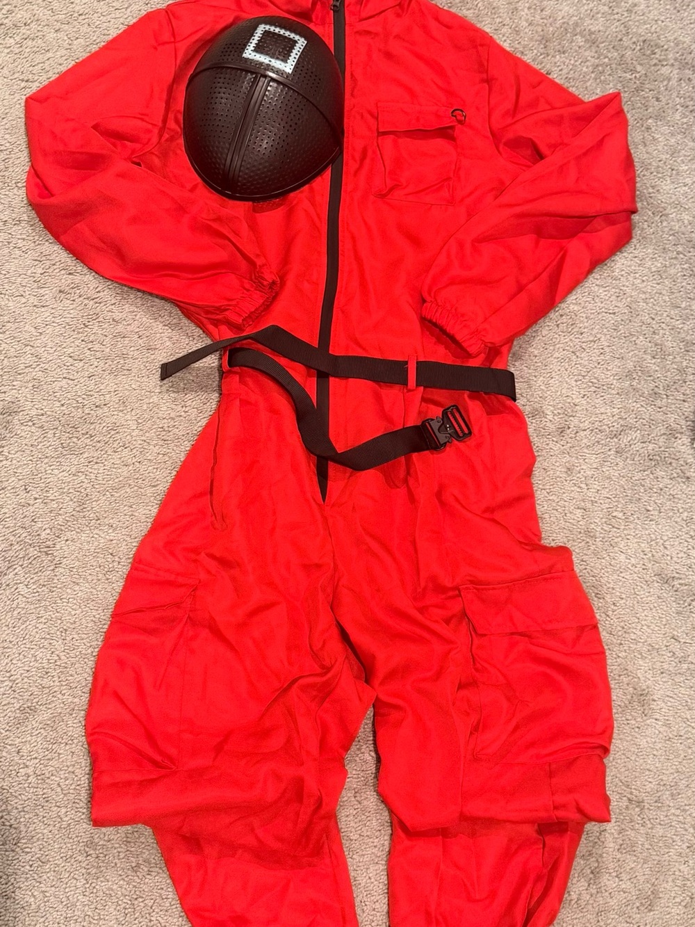 Squid Game o Juegos del Calamar Red Jumpsuit Costume with Black Belt and Mask